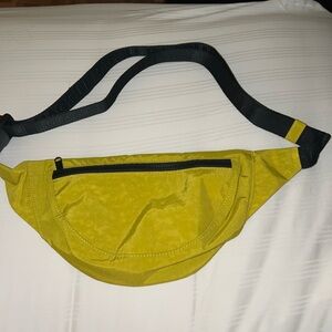 Baggu Crescent Fanny Pack Bag in Lemongrass